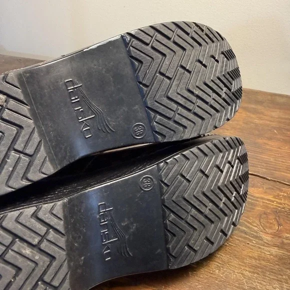 Dansko Shoes Womens Size 7 Brown Leopard Patent Professional Clogs 706-530202 - Picture 14 of 14